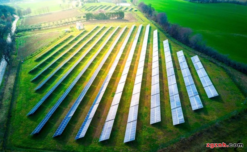 菲尼克斯：從20世紀的礦渣堆到21世紀的太陽能發電廠