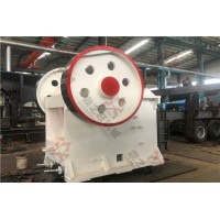 破碎礦石顎式破碎機設備