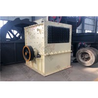 石英石箱式破碎機作業原理